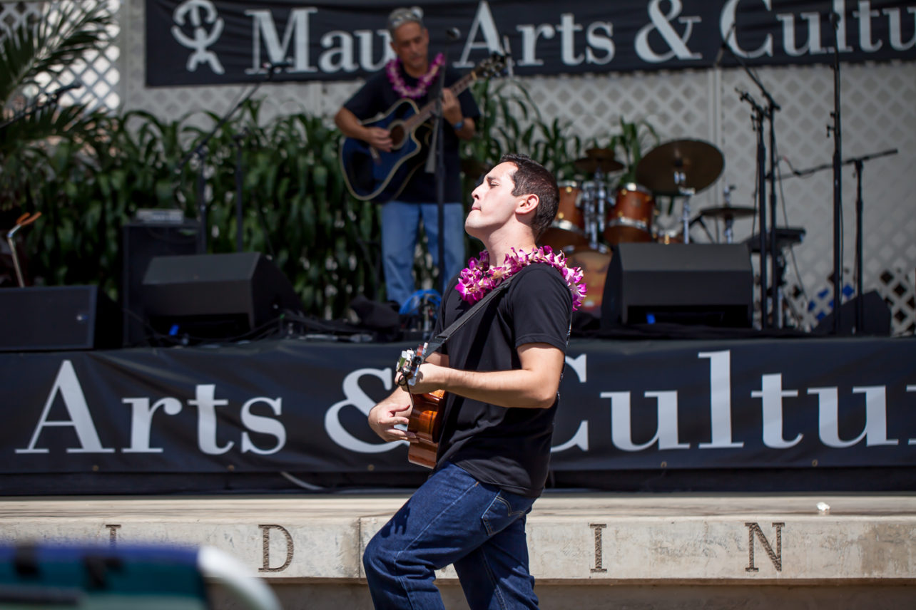 AndrewMauiUkuleleFestival2014213 The Ukulele Review